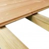 Pavimento di legno con travi trattati per la casetta Ines