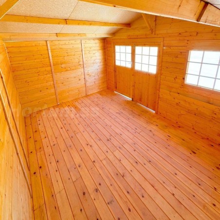 Interno della casetta Torcal. 34 mm, 4 x3 m. 11,86 m²