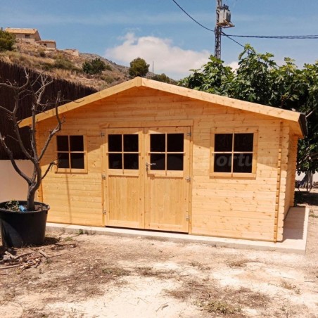 Casetta di legno Aveline. 34 mm, 478 x 478 cm. 22,85 m²